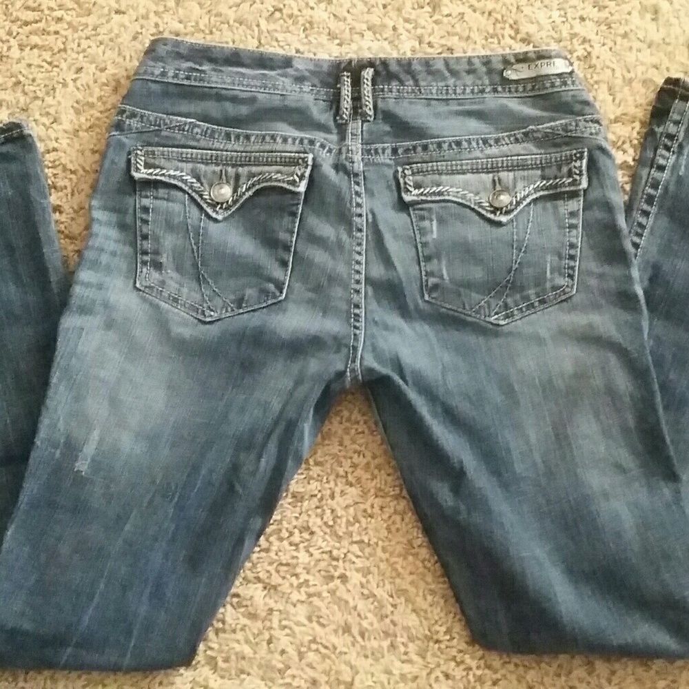 Low rise boot cut jean size 10r